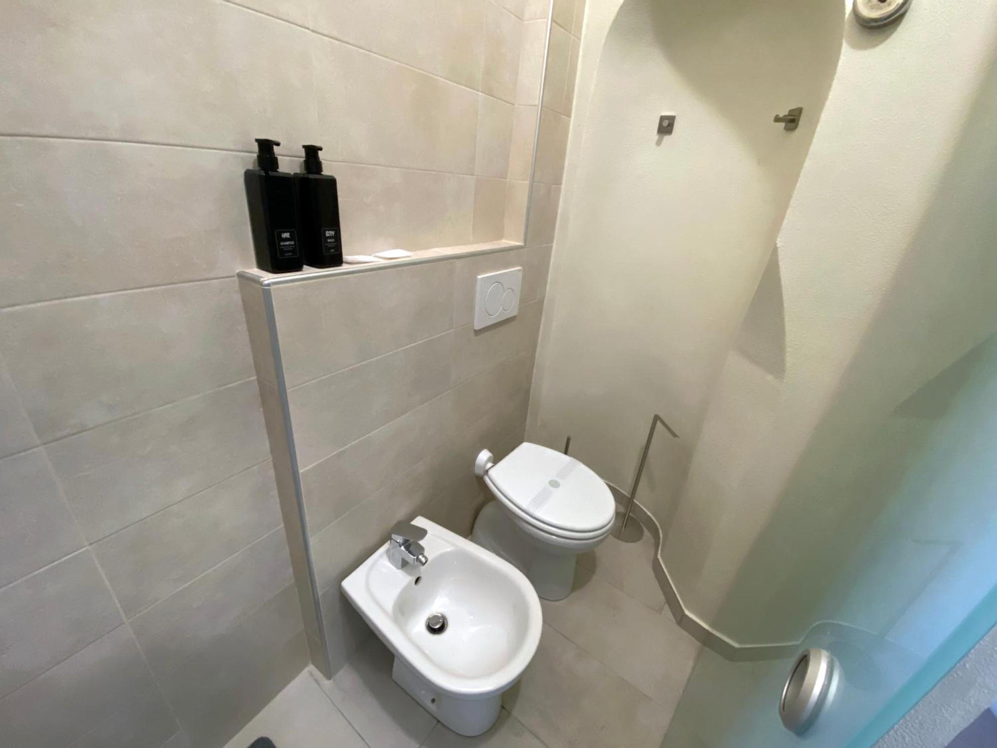 Appartamento Anna - Comfort E Stile In Centro Storico Імола Екстер'єр фото
