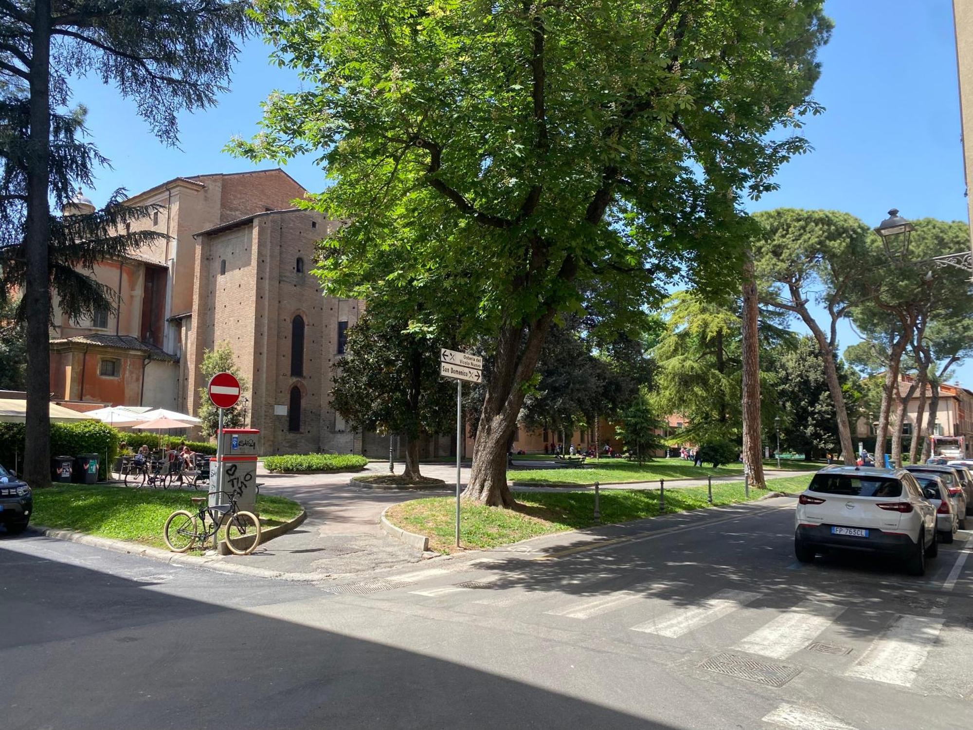 Appartamento Anna - Comfort E Stile In Centro Storico Імола Екстер'єр фото